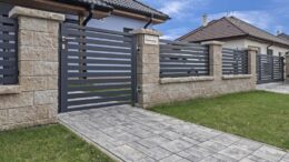 Proc jsou hlinikove ploty praktickou volbou pro ruzne typy pozemku